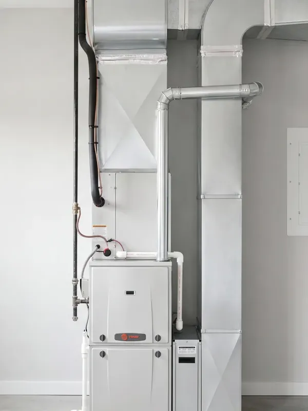 Fournaise et échangeur d'air entretenus par Solution Air Pro